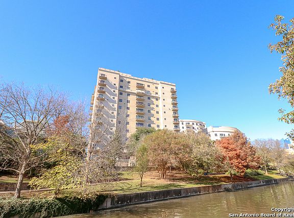 2nd image of 230 Dwyer Ave #1001