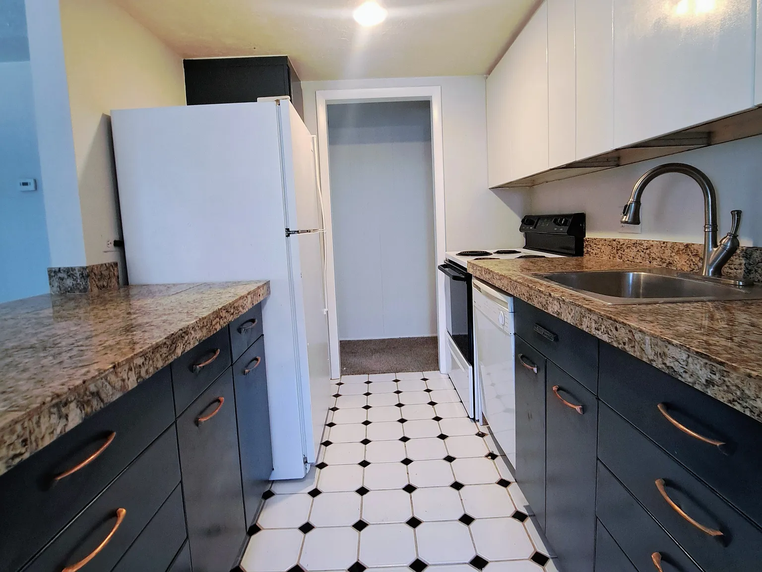 10145 W 25th Ave — Photo 4