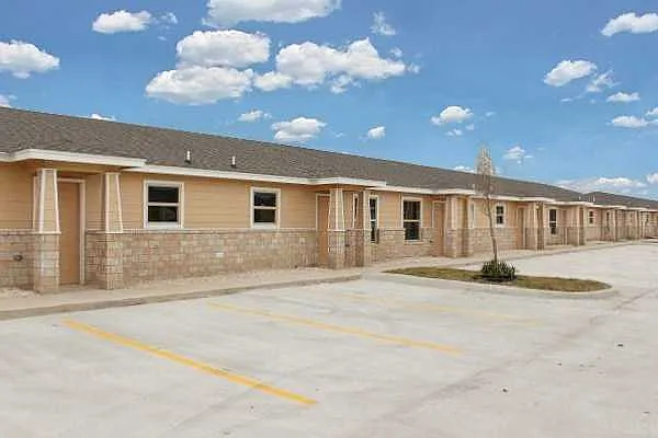 Calli Village Apartments — Photo 4