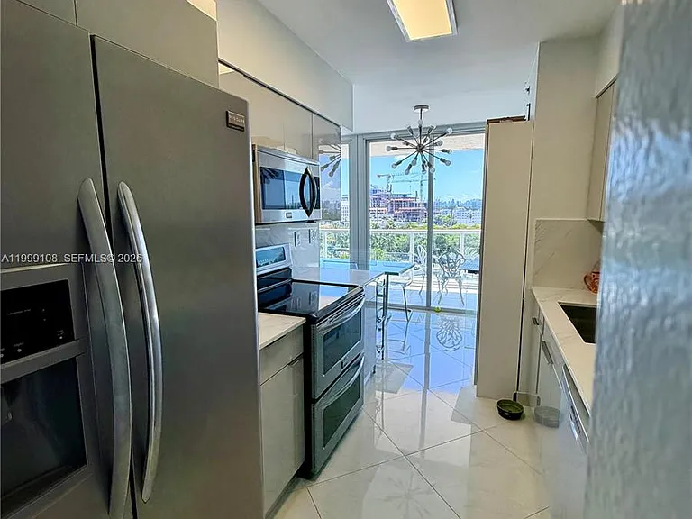 7330 Ocean Ter #8-C — Photo 13