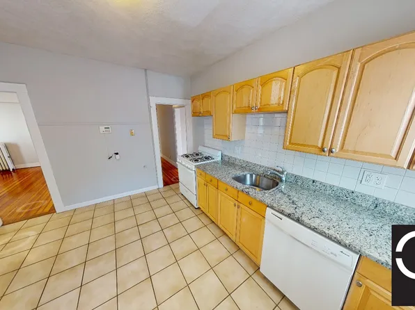 36 N Beacon St, Allston, MA