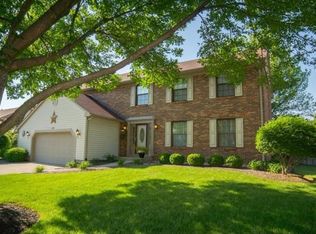 2599 Wood Bluff Ln, Dayton, OH 45458