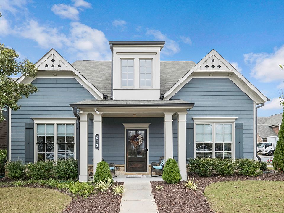 1st image of 612 Smyrna Grove Pl