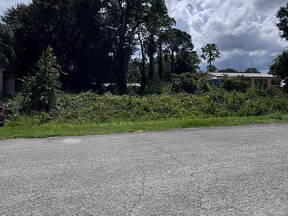 2nd image of 6801 Deland Avenue