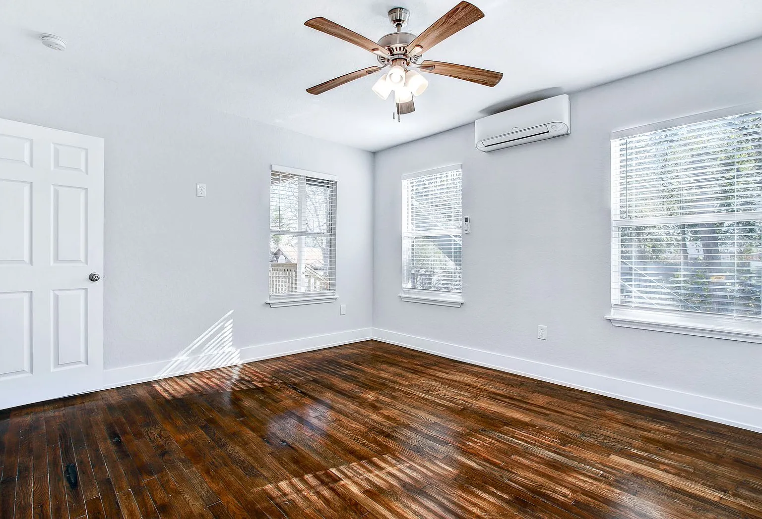 1 bed, 650 sqft, $1,050 — Photo 3
