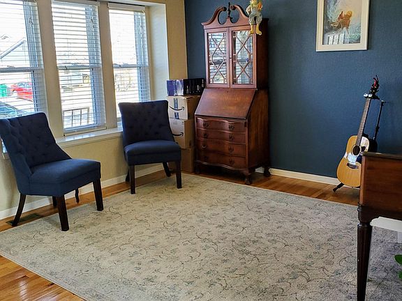 Beautiful living room. Furniture and accessories not included.