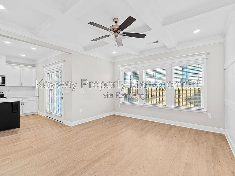 716 Bronze Way — Photo 11