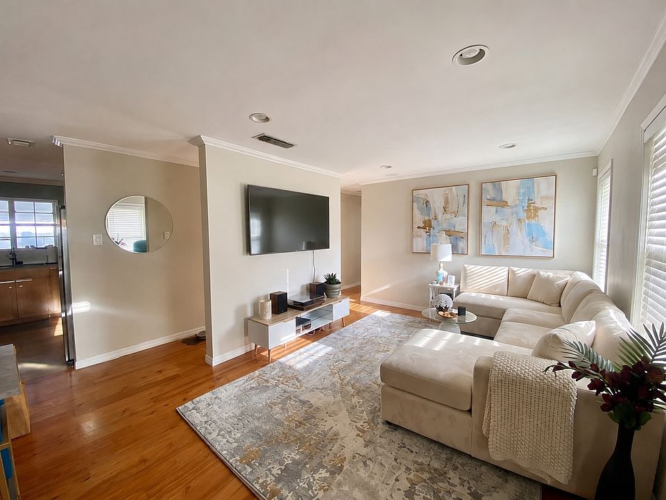 1st image of 3003 Birdwood Cir