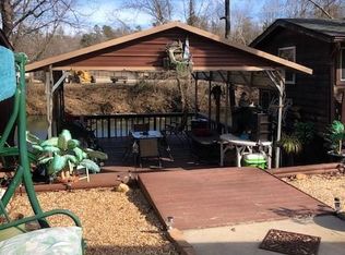 86 Riverside Pl, Cleveland, GA 30528