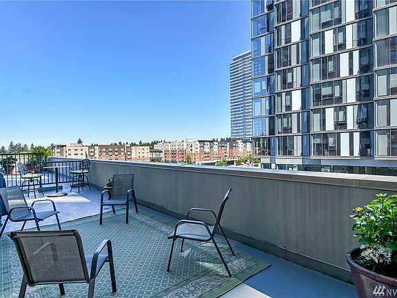 4th image of 177 107th Ave NE APT 720