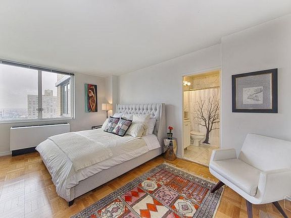 5th image of 401 E 80th St APT 27G