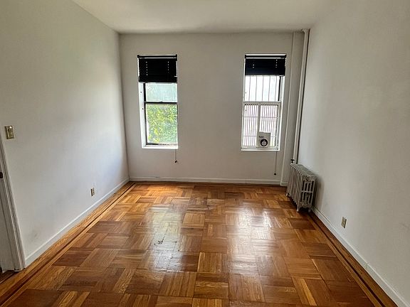 5th image of 446 Kingston Ave APT E16
