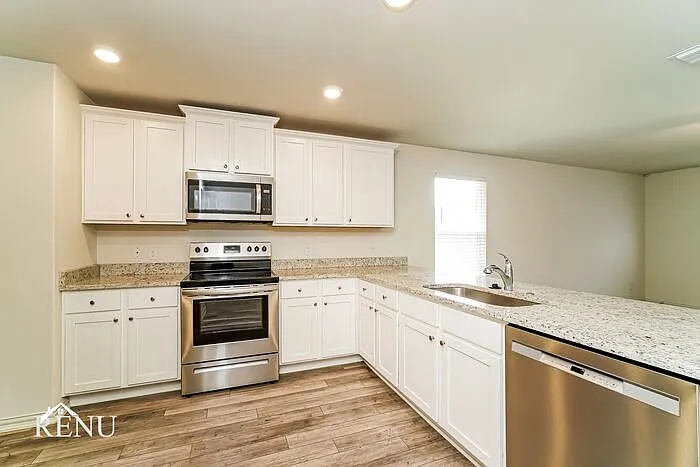 3 bed, 2.0 bath, 1525 sqft, $1,720 — Photo 4