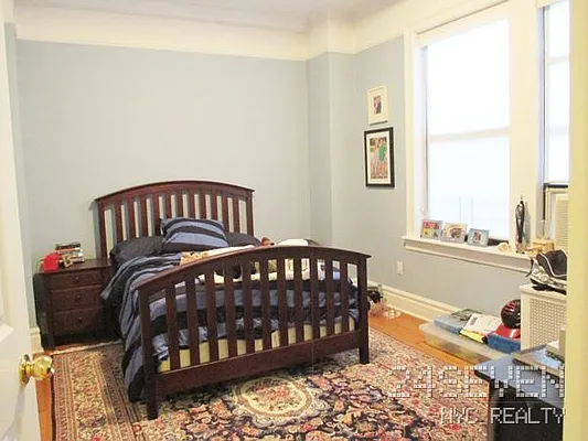 Rented by 24 7 NYC Realty Inc. | media 26