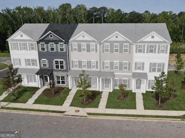 12 Silver Ln, Newnan, GA 30265