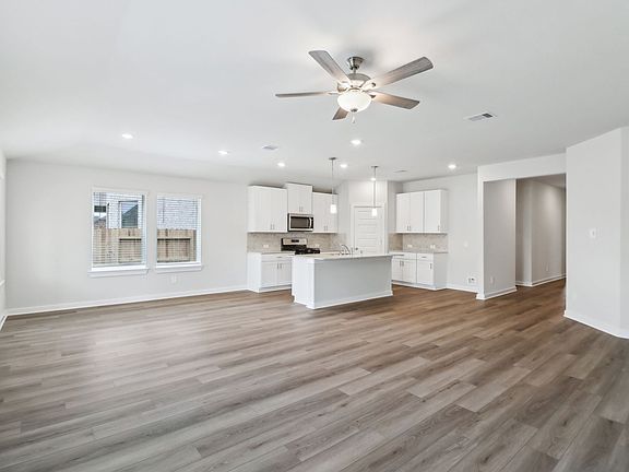 7-custom-Houston - Kingdom Heights- 2610 Clapbread Ln Rosenberg TX 77471-005.jpg