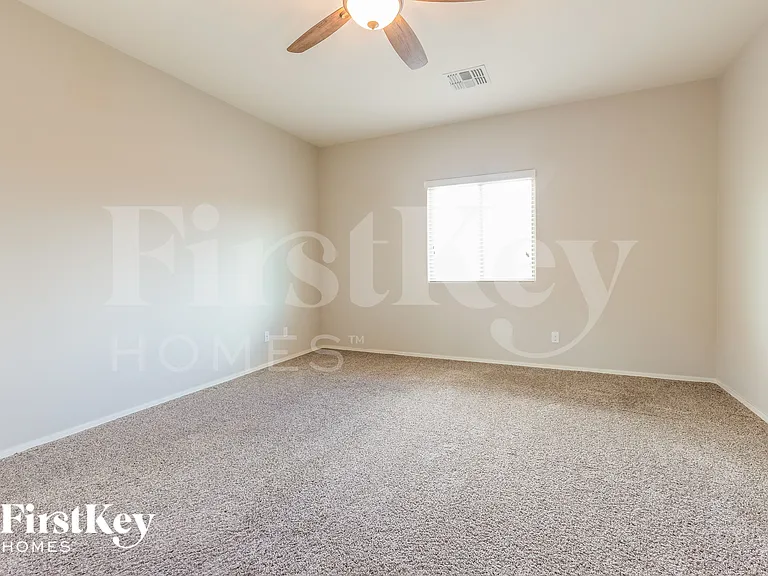 12386 W Reyher Farms Loop — Photo 10