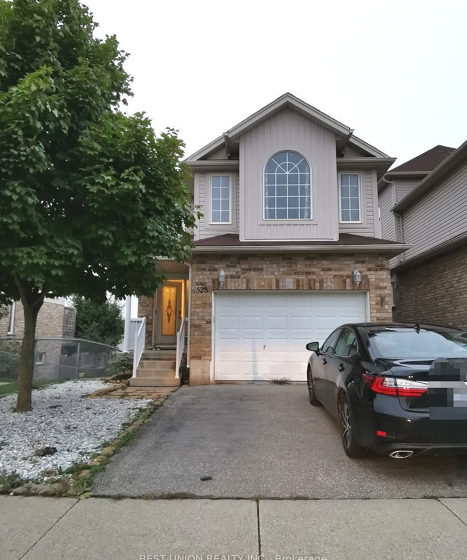 4 bed, $3,295 — Photo 1