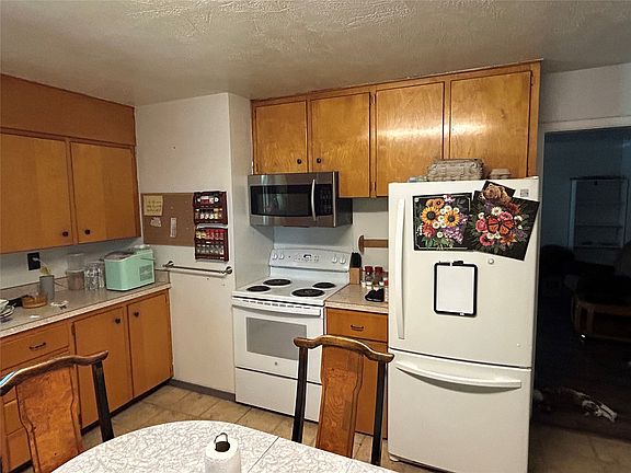 4th image of 701 13th Ave E