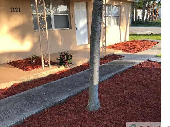 1121 11th St, West Palm Beach, FL 33401