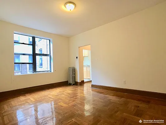 Rented by Sovereign Associates | media 11