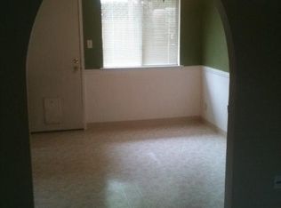 68 W Beverly Dr, Clovis, CA 93612