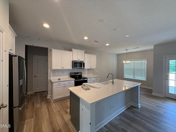 4th image of 202 Yardley Dr