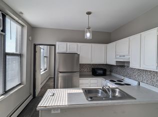 904 Rice St #1B-1BA, Saint Paul, MN 55117