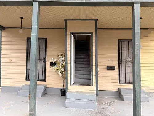 216 N Salcedo St Photo 1