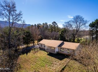 2125 James McMillian Dr, Maryville, TN 37803
