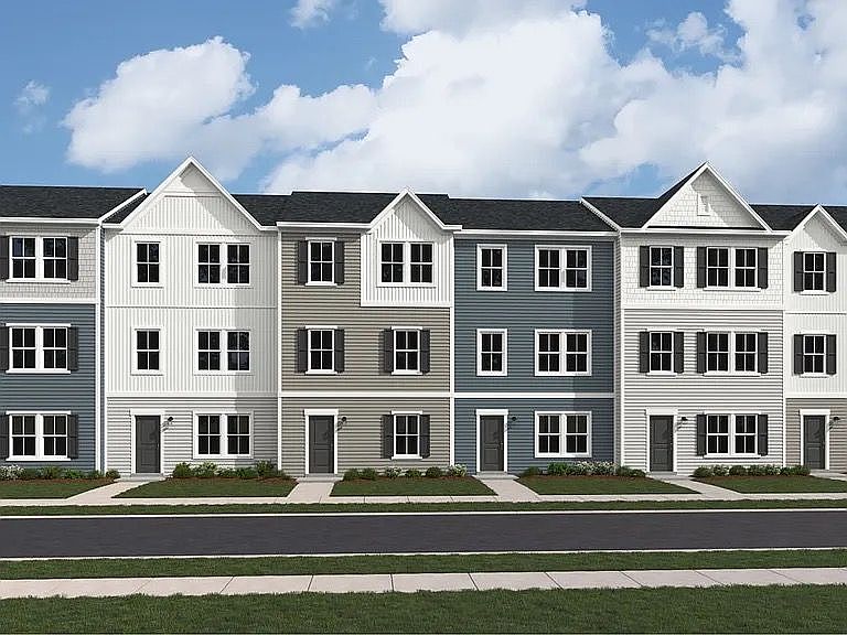 Pictures from Lennar website.