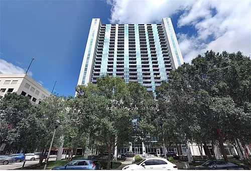 3324 Peachtree Rd NE Photo 1 3324 Peachtree Rd NE Photo 1