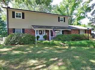 2319 Hill Brook Dr, Cape Girardeau, MO 63701