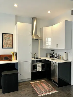 Rented by Compass | media 13