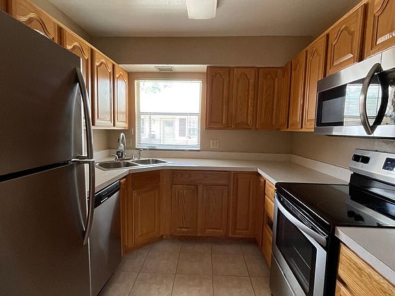 3rd image of 706 E Minnesota Ave APT A