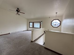 1461 S Downwind Cir, Wasilla, AK 99654