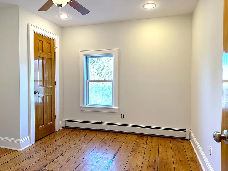 3661 Pleasant Ridge Rd #B — Photo 11