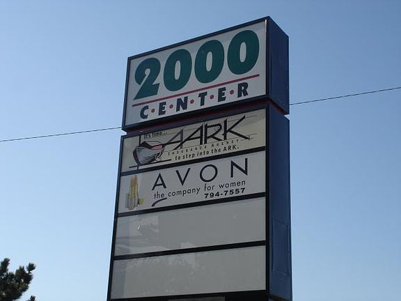 5th image of 2000 N Broadway St Ste E