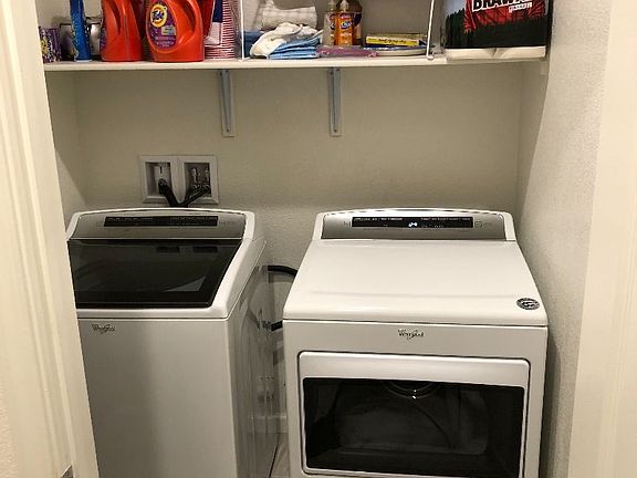 Main floor - Laundry room