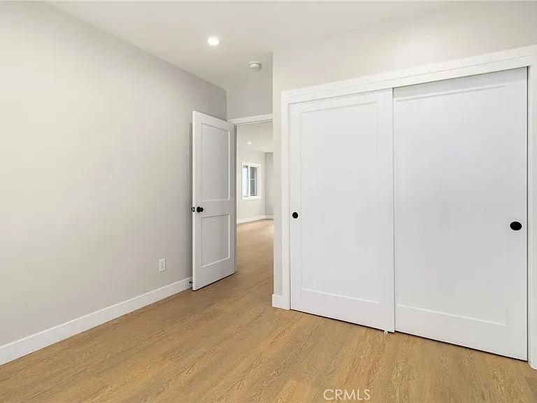 1827 E 4th St #18 — Photo 19