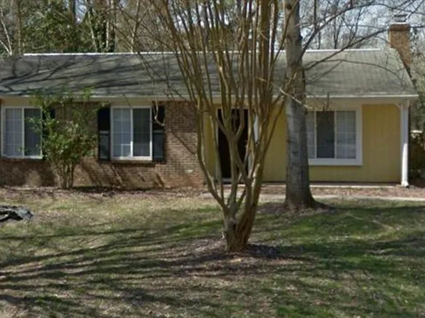 8206 Stem Ct, Charlotte, NC 28227