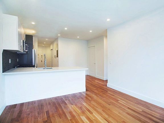 3rd image of 2053 Frederick Douglass Blvd APT 4D