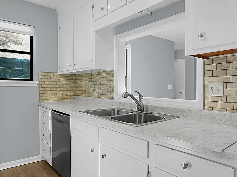 158 Hummingbird Ave #B — Photo 16