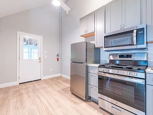 31 Marble Ave Photo 1