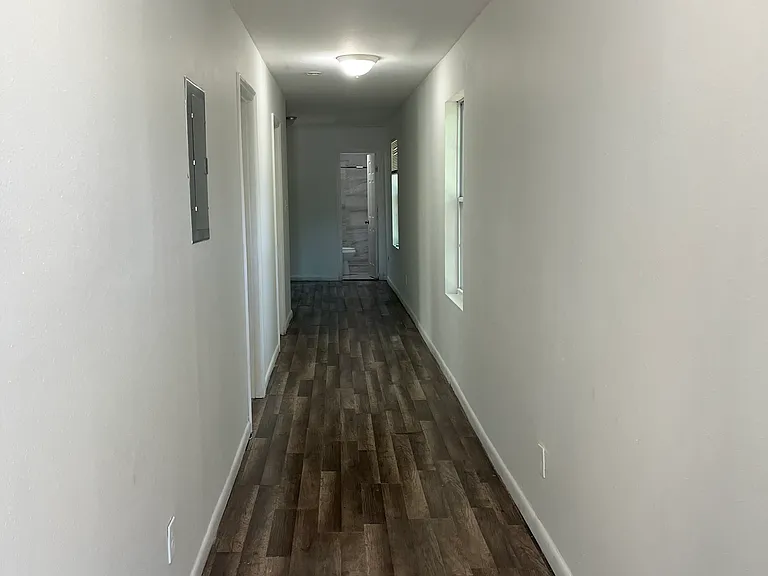 3816 Franklin St — Photo 3