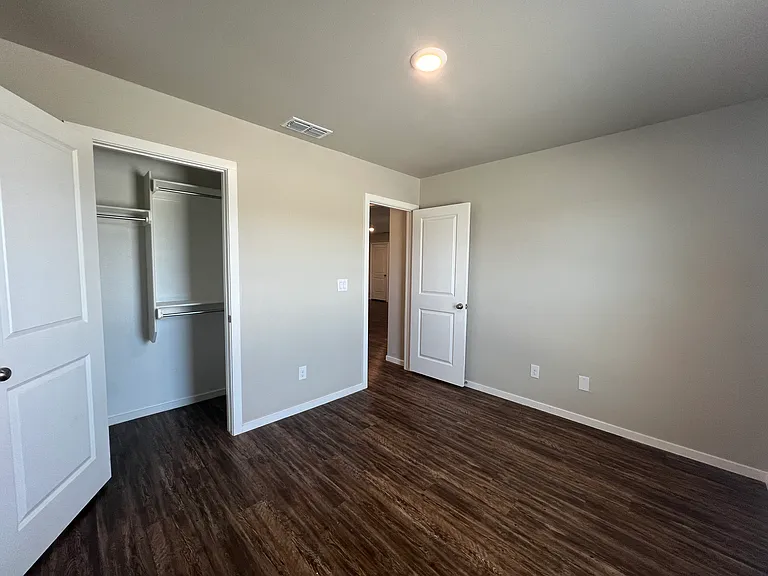 3405 Tiffin Ave — Photo 14