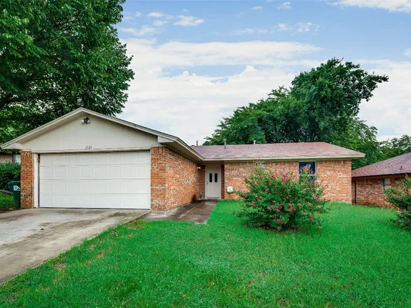 1920 Paisley St, Denton, TX 76209