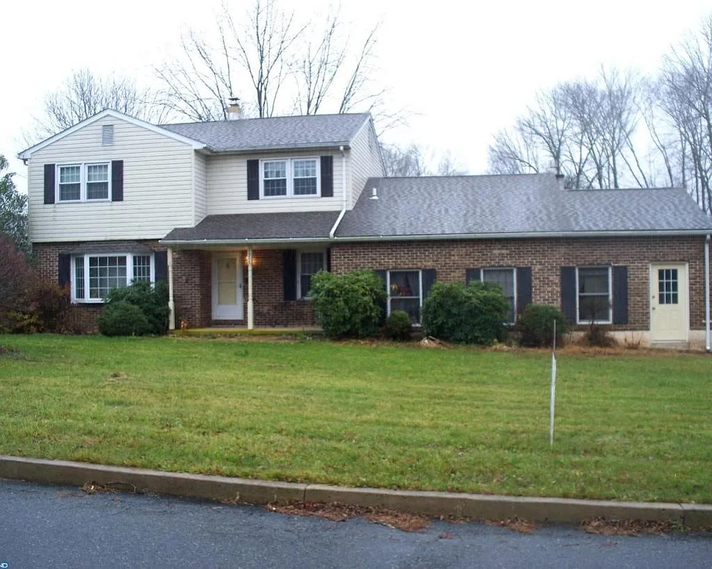 2454 Romig Rd photo 1