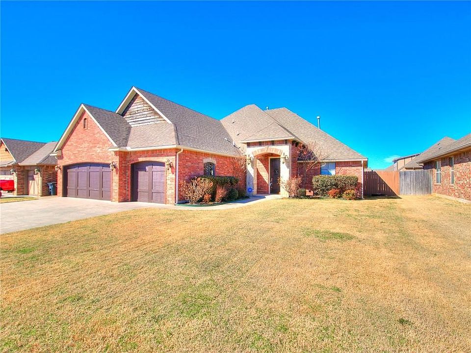 1st image of 613 Samantha Ln