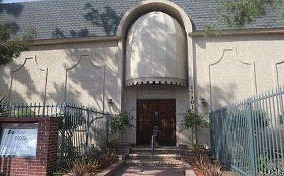 2nd image of 17077 Roscoe Blvd Unit 4